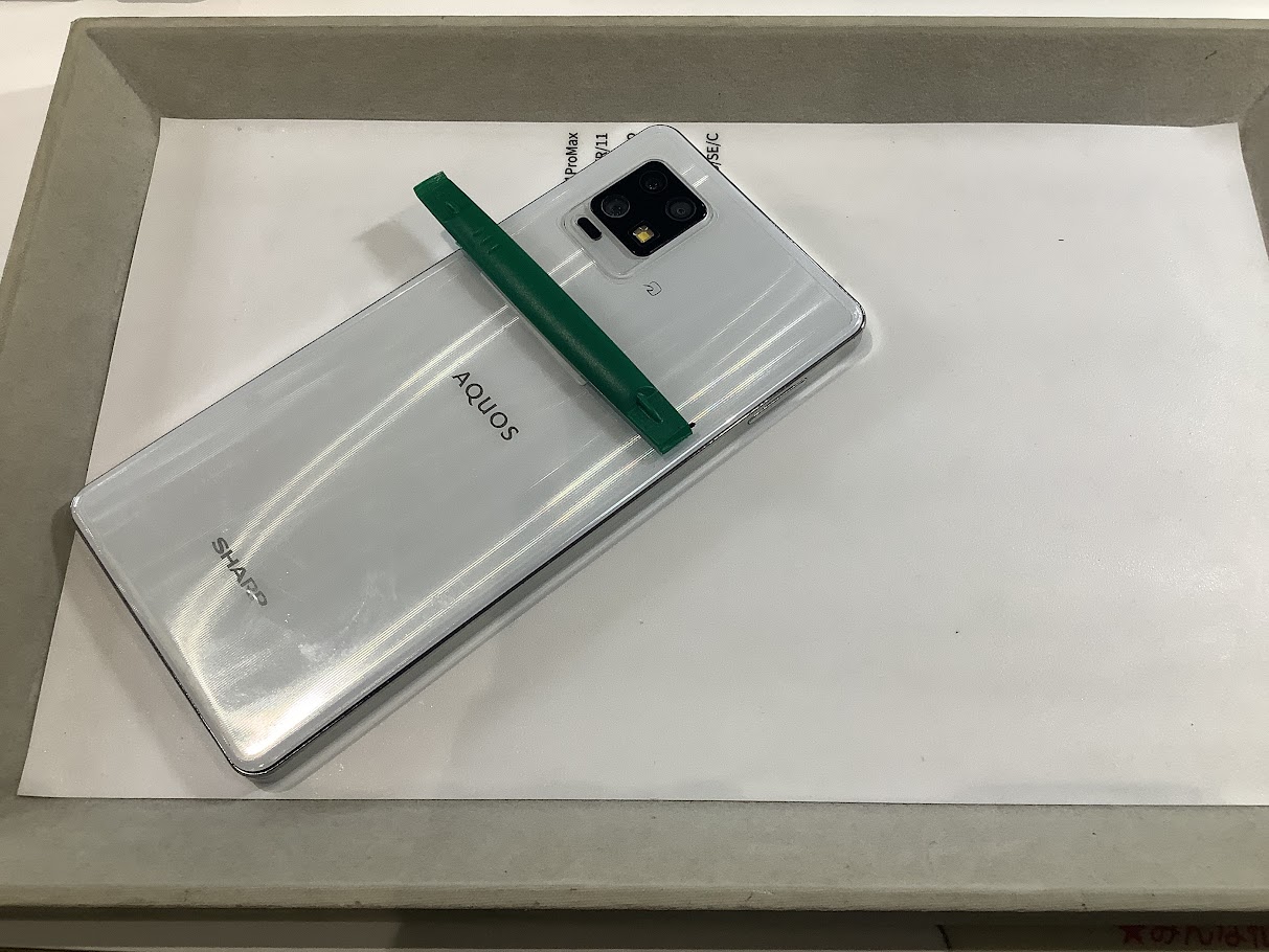 AQUOSzero6の画面交換ならデータをそのまま・最短即日修理のスマホ修理工房海老名ビナウォーク店へ